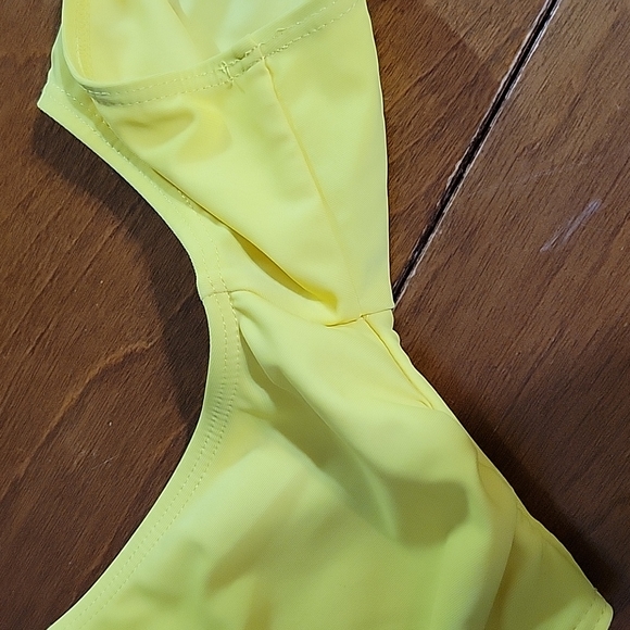 Swim Top Off the Shoulder Bright Yellow - Picture 13 of 14